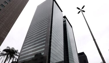 Prédio da TCA, de 'Vale Tudo', vira point no Rio e concetração do Odete Bloco | Edifícios