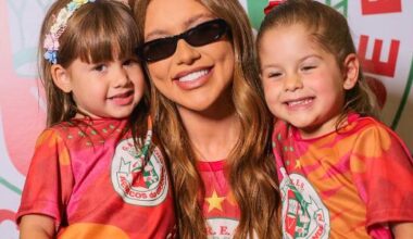 Virginia Fonseca foi com os filhos à festa do Dia das Crianças na quadra da Grande Rio