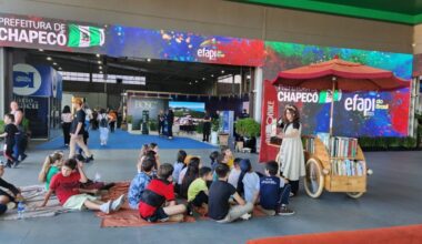 É hora da leitura na Efapi do Brasil