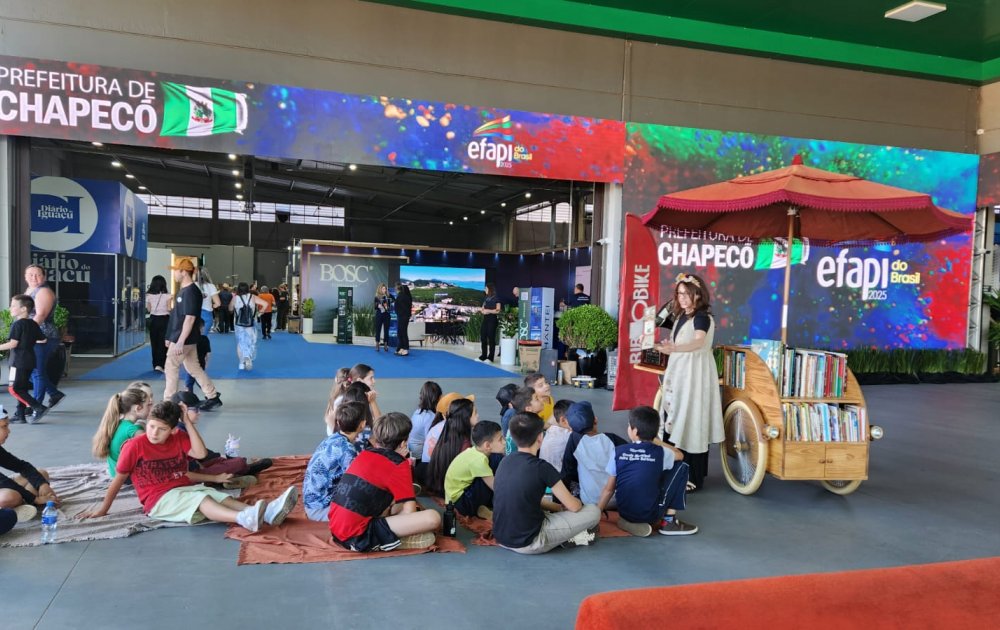 É hora da leitura na Efapi do Brasil