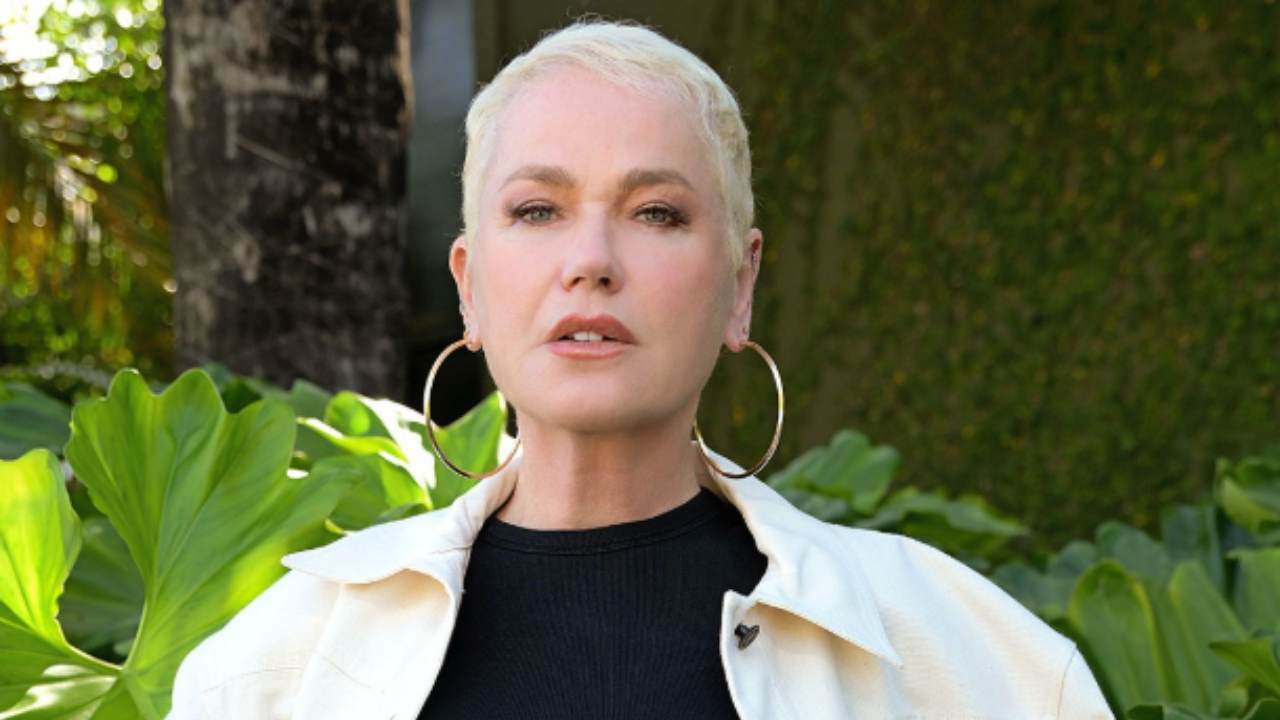 Aos 62 anos, Xuxa é eleita uma das mulheres mais sexys do mundo