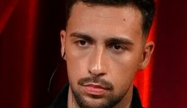 Siga-nos no Google News