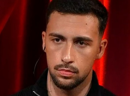 Siga-nos no Google News