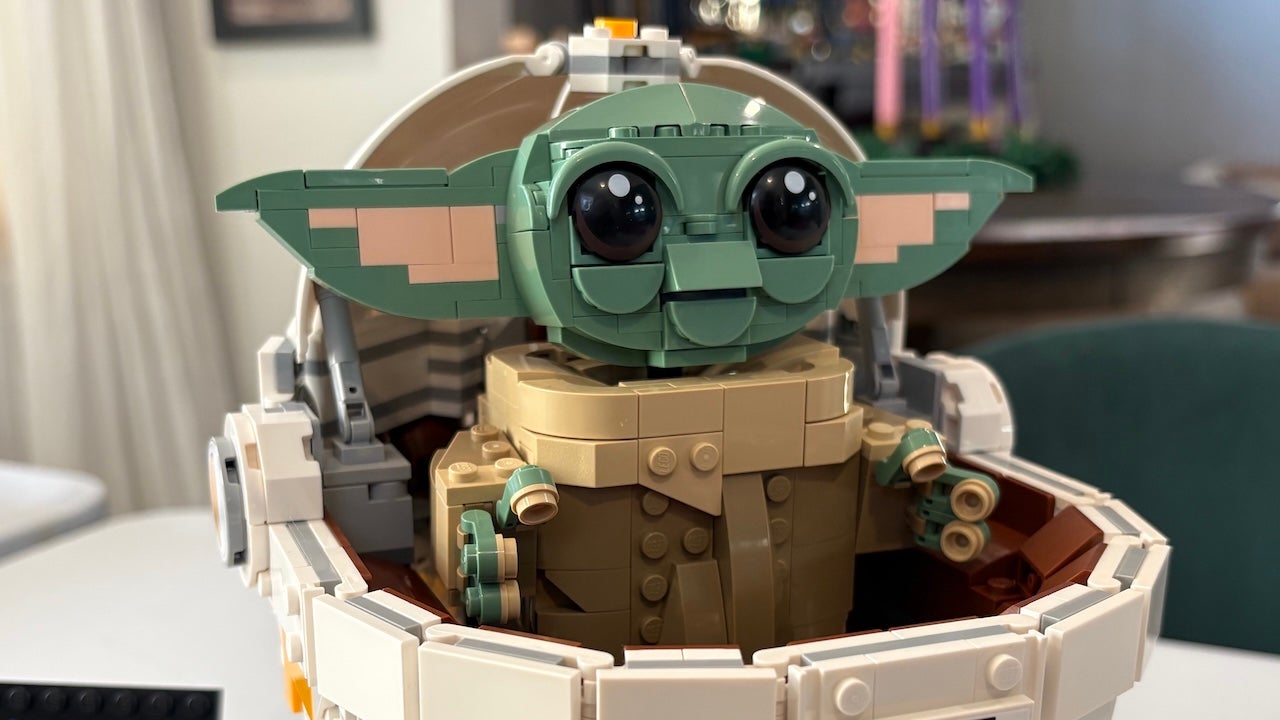 LEGO lança Baby Yoda no berço flutuante em set detalhado com mais de mil peças