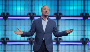 Entrevista ao presidente da Microsoft. Inteligência Artificial "é uma ferramenta e uma arma"