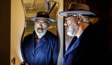 Presidenciais: Manuel João Vieira promete "um Ferrari, vinho canalizado e uma patinadora russa para todos"