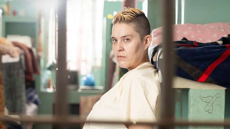 A atriz Letícia Rodrigues caracterizada como Sandrão na série 'Tremembé'