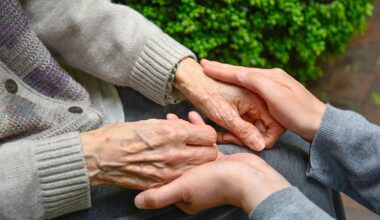 Danos no coração na meia-idade podem aumentar riscos de demência, alerta estudo