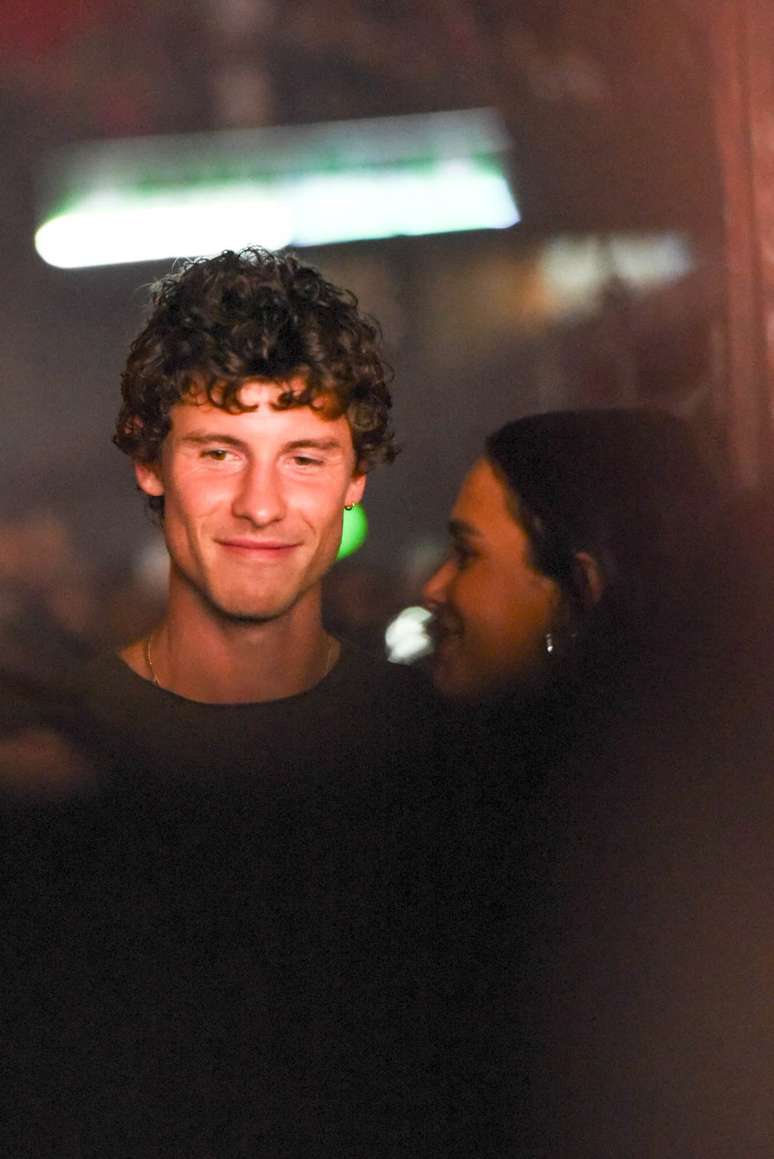 Shawn Mendes e Bruna Marquezine no show de Dua Lipa, np sábado Shawn Mendes e Bruna Marquezine no show de Dua Lipa, np sábado