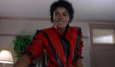 Michael Jackson alcança top 10 Billboard pela sexta década - 11/11/2025 - Ilustrada