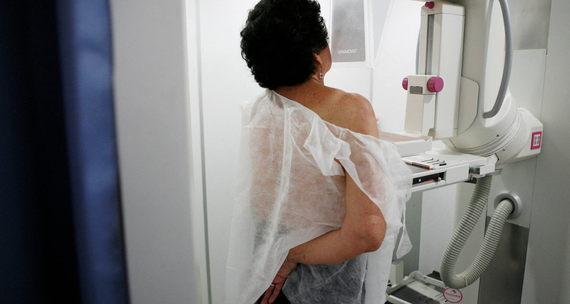 Saúde oferta novas terapias para câncer de mama e de reto - 06/11/2025 - Equilíbrio e Saúde