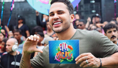 Lucas Guimarães renova contrato com o SBT até fim de 2026 - 12/11/2025 - Outro Canal