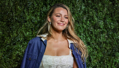 Blake Lively pede R$ 2 bilhões por supostas difamações - 08/11/2025 - Ilustrada