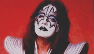 Kiss: Ace Frehley morreu de traumatismo craniano, diz site - 10/11/2025 - Ilustrada