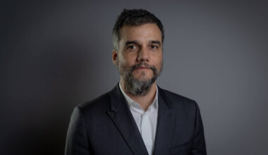 Foto de Wagner Moura no Oscar atinge 680 mil curtidas - 21/11/2025 - Mônica Bergamo