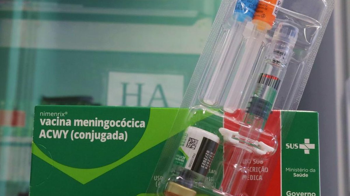 Mais 4,8 mil pessoas se vacinaram contra meningite após surtos da doença em Pelotas