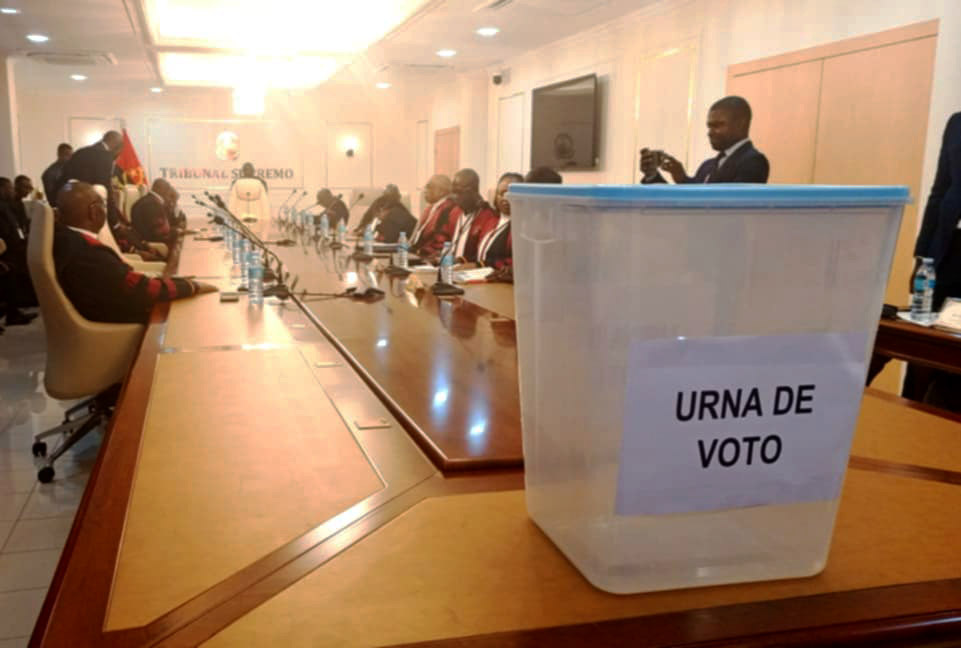 Efigénia dos Santos, Daniel Modesto e Norberto Sodré eleitos pelos pares, escolha do presidente do Tribunal Supremo entre estes três nomes cabe agora ao PR