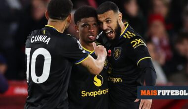 VÍDEO: Man. United sofre reviravolta em dois minutos mas salva empate