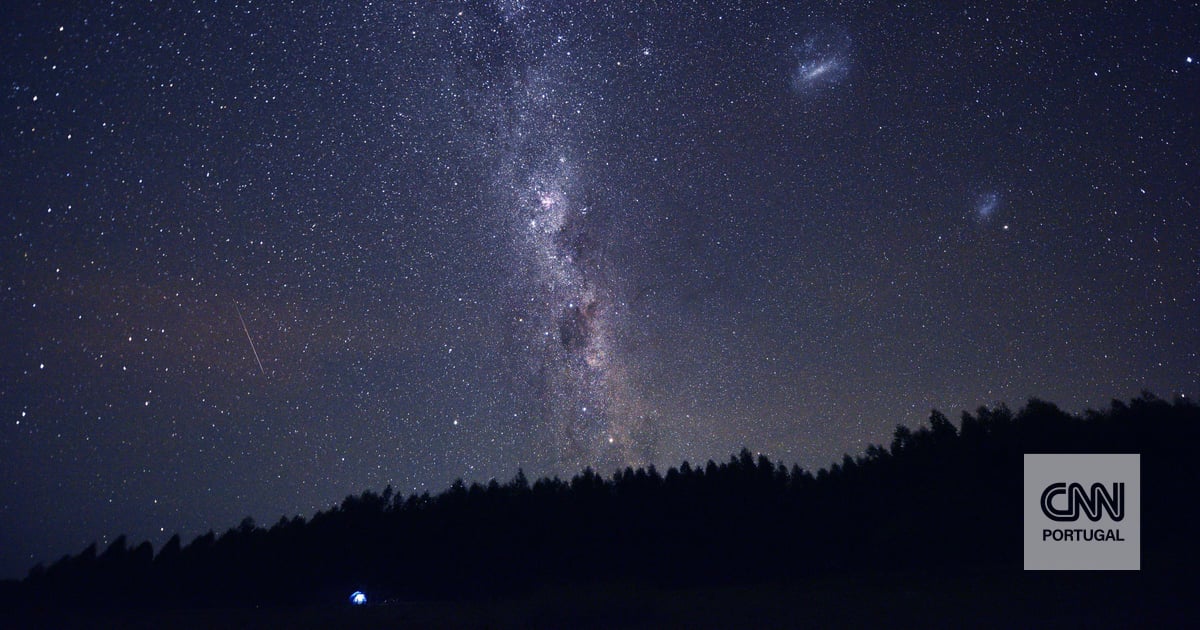 Os cientistas acreditam que o brilho misterioso da nossa galáxia pode ter origem na matéria escura