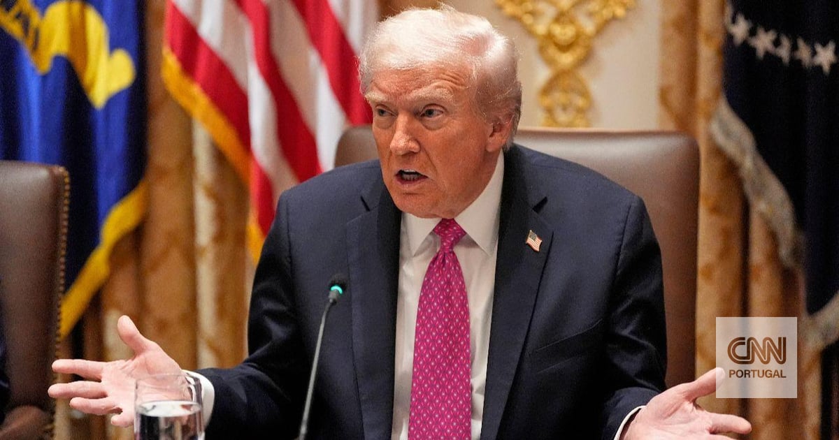 Trump ordena Departamento de Defesa a preparar-se para "uma possível ação militar" na Nigéria