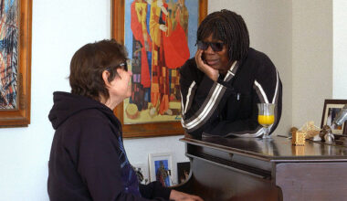 Lô Borges deixa vazio e saudade, diz Milton Nascimento - 03/11/2025 - Ilustrada