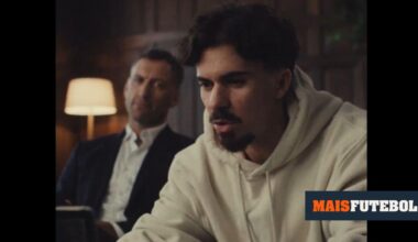 VÍDEO: Vitinha sugere Rodrigo Mora a jogador de Football Manager