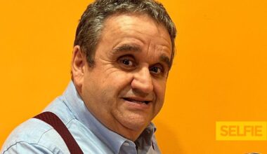 Fernando Mendes chora morte - SELFIE