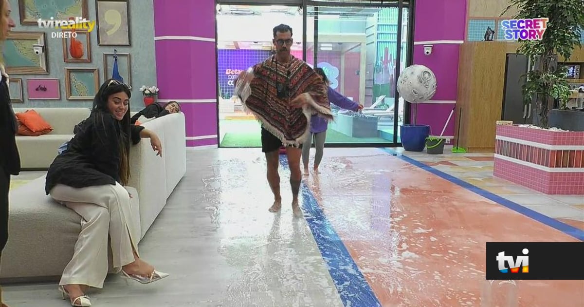 Inédito: Dylan e Bruno enchem sala de água com sabão e divertem-se a escorregar - Secret Story