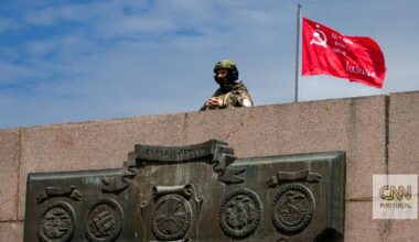 A Rússia está a equipar bombas não guiadas com motores a jato