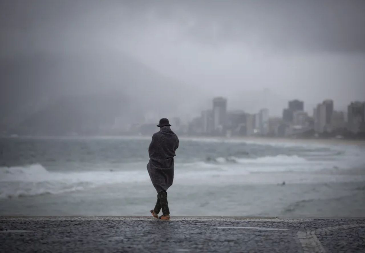 A quinta-feira, 6, será de frio e chuva em parte do Sul e do Sudeste em plena primavera; veja a previsão