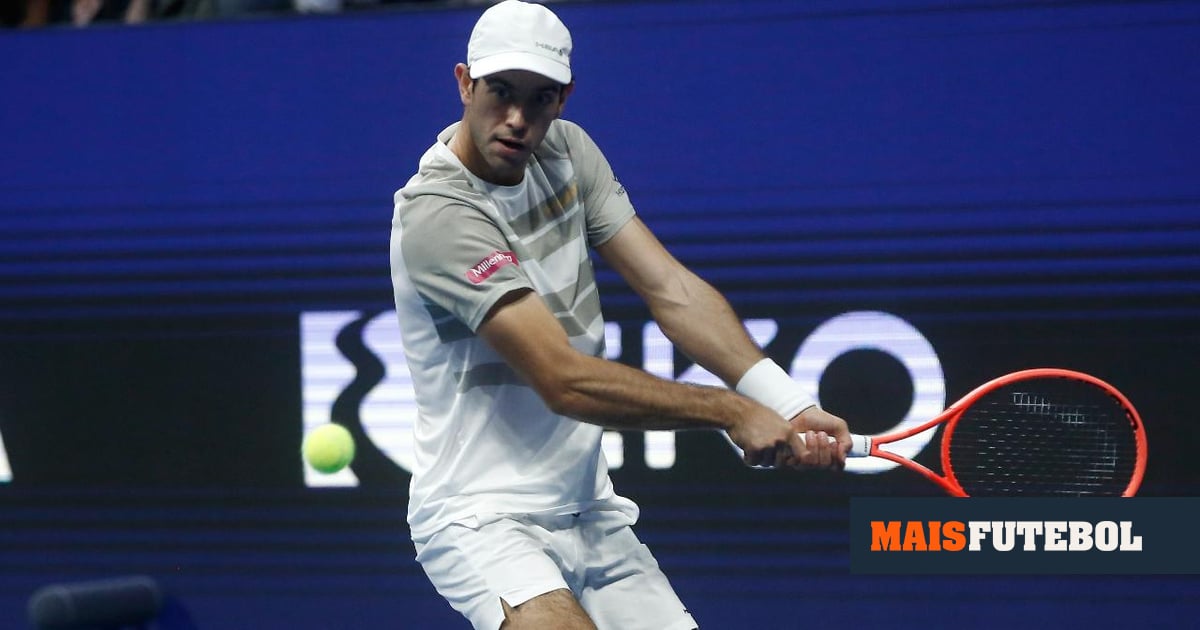 Ténis: Djokovic elogia Nuno Borges após vencer o português em Atenas