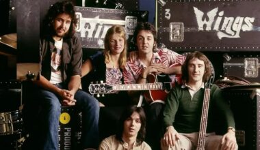 Paul McCartney se vingou de crítico enviando fezes de bebê pelo correio, diz livro – R7 Entretenimento