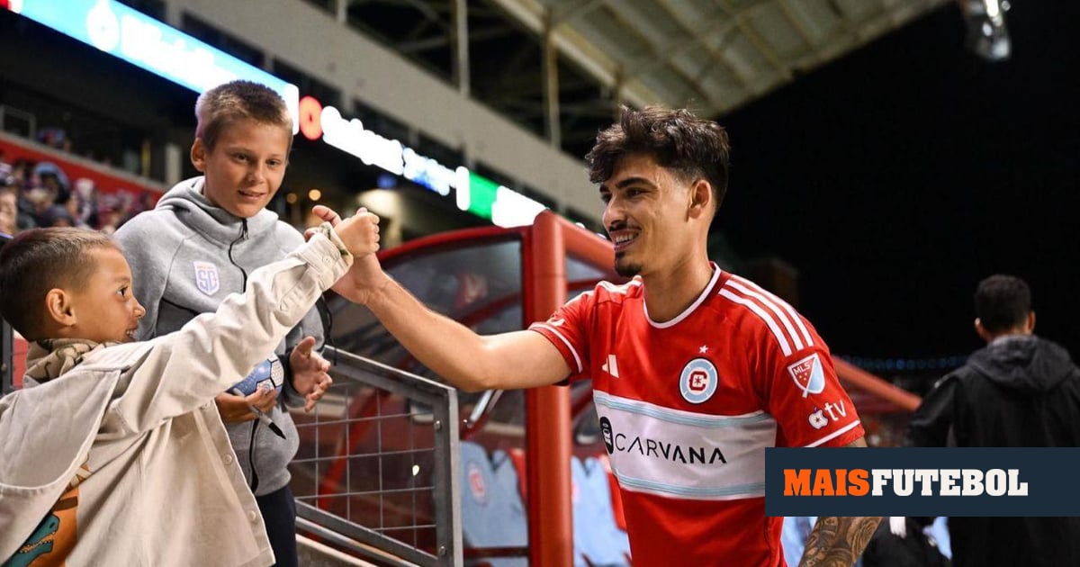 OFICIAL: André Franco deixa FC Porto e assina em definitivo pelo Chicago Fire