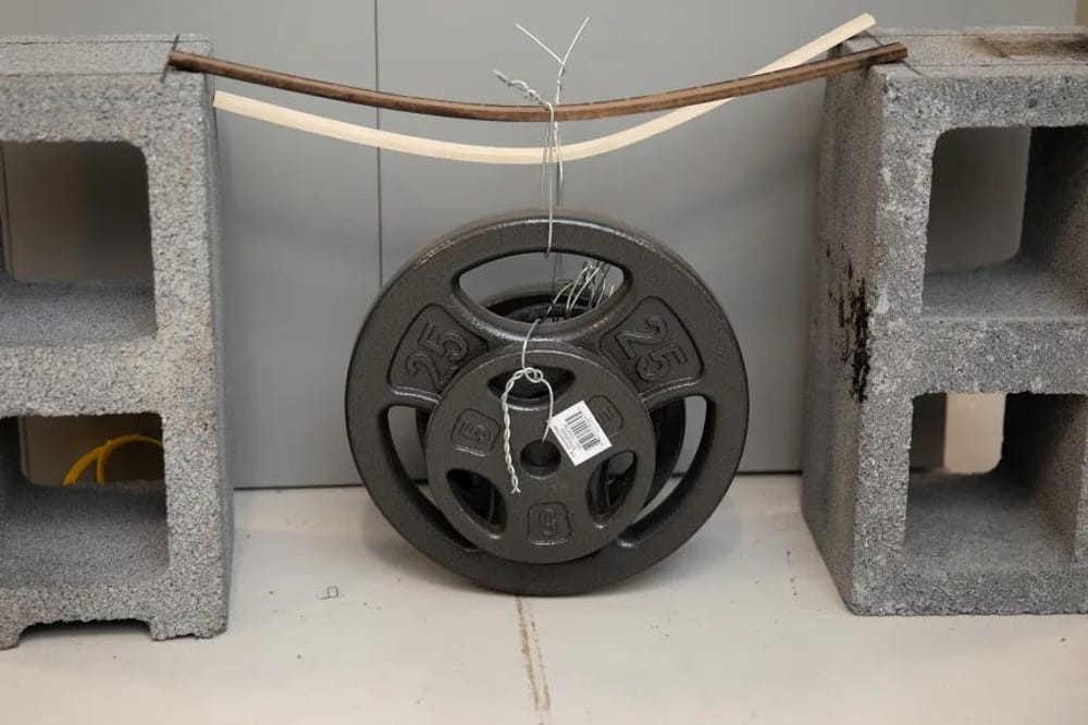 A InventWood afirma que os seus testes mostram que a Superwood é até 20 vezes mais forte do que a madeira normal (Cortesia InventWood)