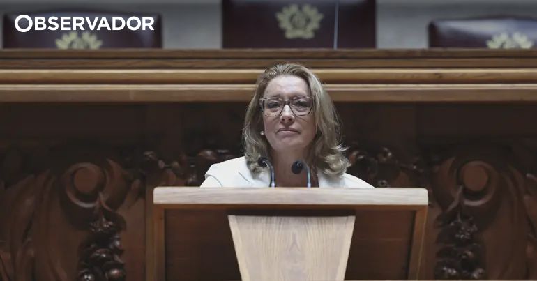 Governo estuda em 2026 criação de contas-poupança – Observador
