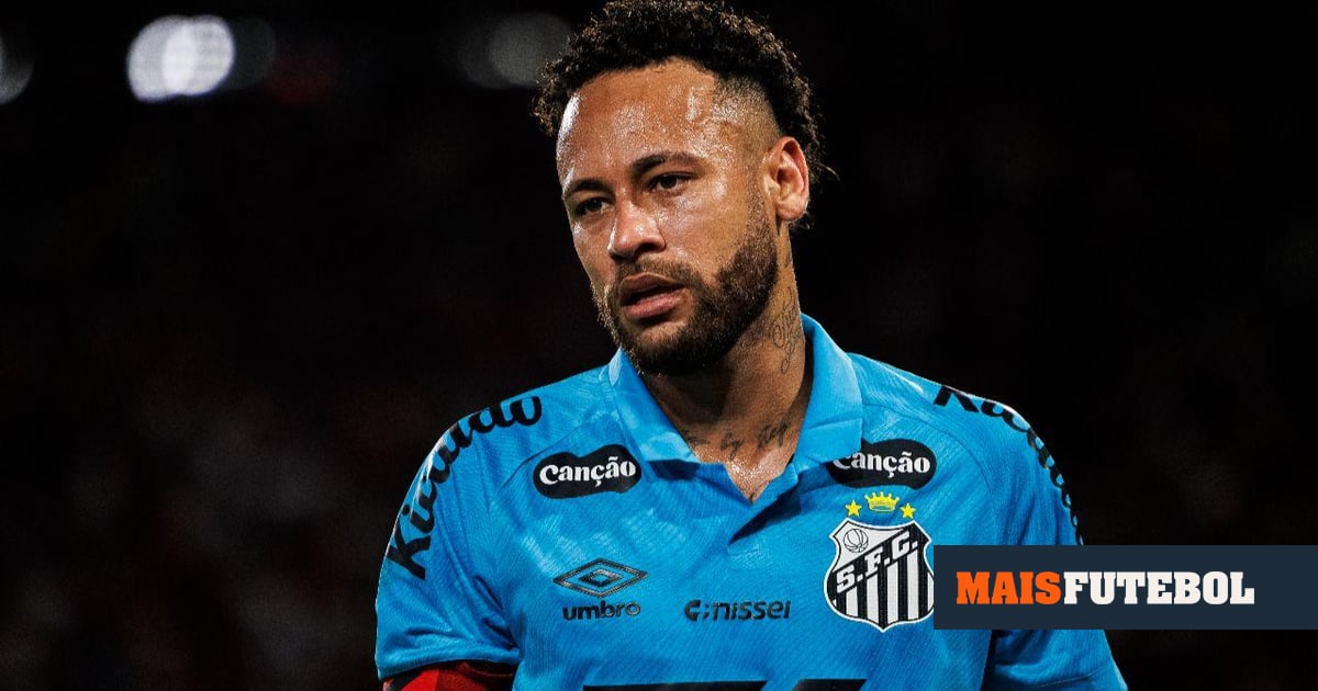 «Você vai me tirar?»: Neymar grita com colega e irrita-se com substituição