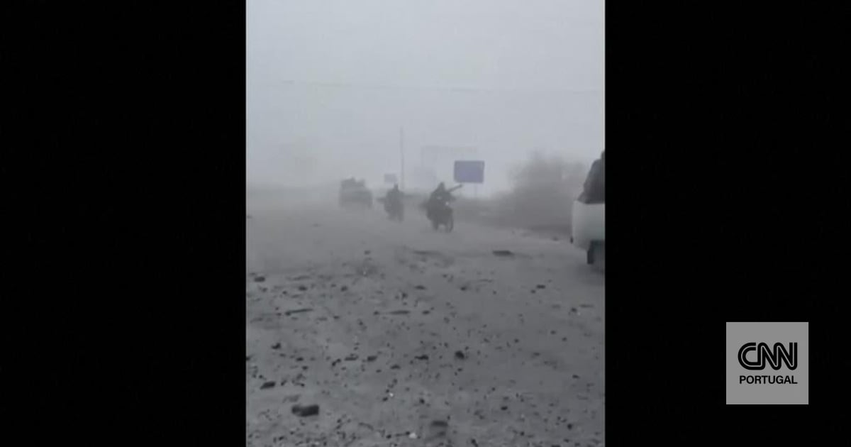 Rússia avança em Pokrovsk montada em motas e carros modificados