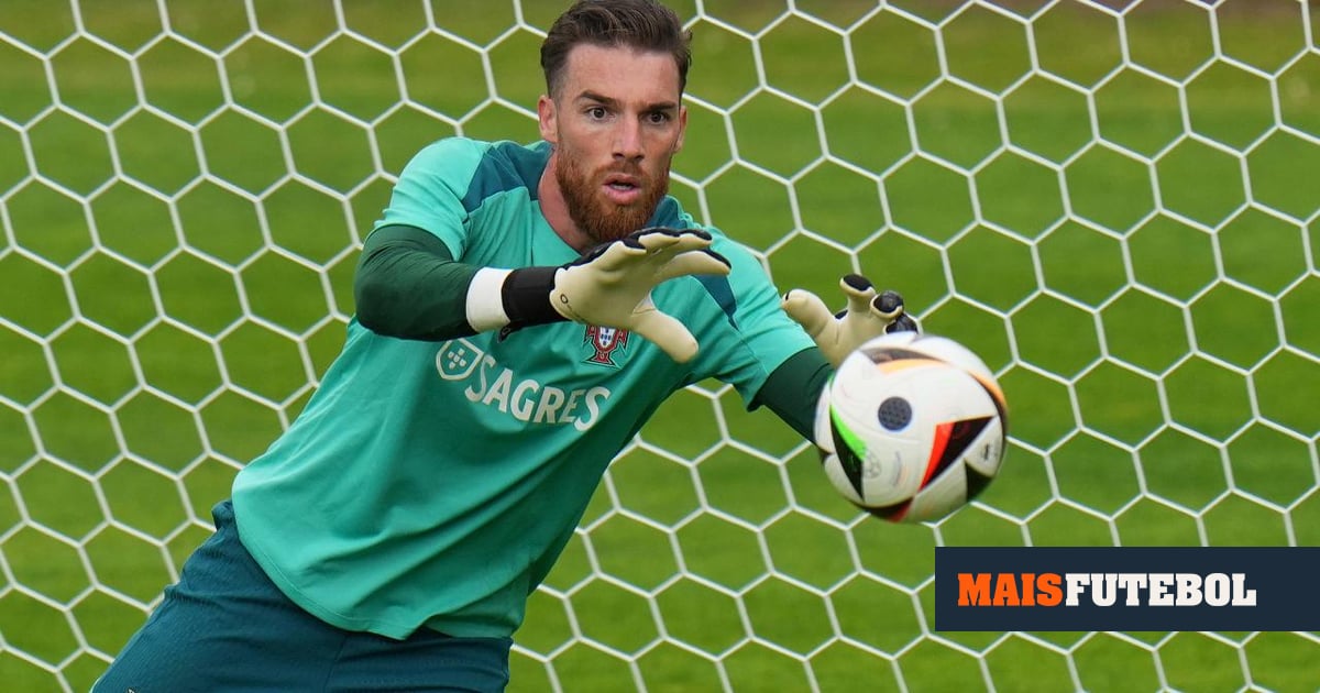 José Sá dispensado da Seleção pela morte do avô