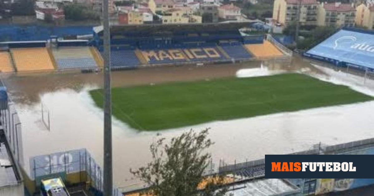 VÍDEO: depressão Claudia deixa estádio do Estoril alagado - Maisfutebol
