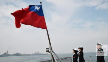 China avisa Japão que sofrerá "derrota esmagadora" se tentar intervir em Taiwan