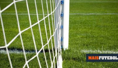 Jogo em Inglaterra interrompido após insultos sexistas à árbitra