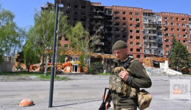 Dos "trituradores de carne" às motas: a Rússia repensou a sua forma de combater