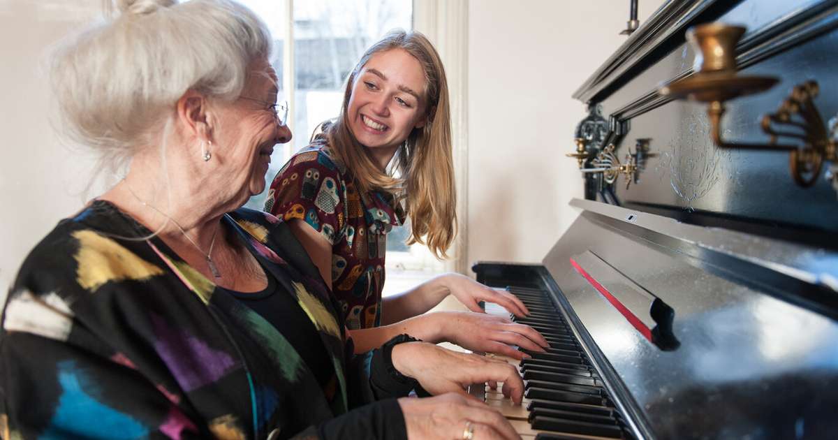 Escutar música todos os dias pode diminuir drasticamente o risco de uma das condições mais devastadoras da terceira idade, afirmam pesquisadores