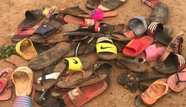 Grupo armado mata professora e rapta 25 alunas em escola secundária na Nigéria