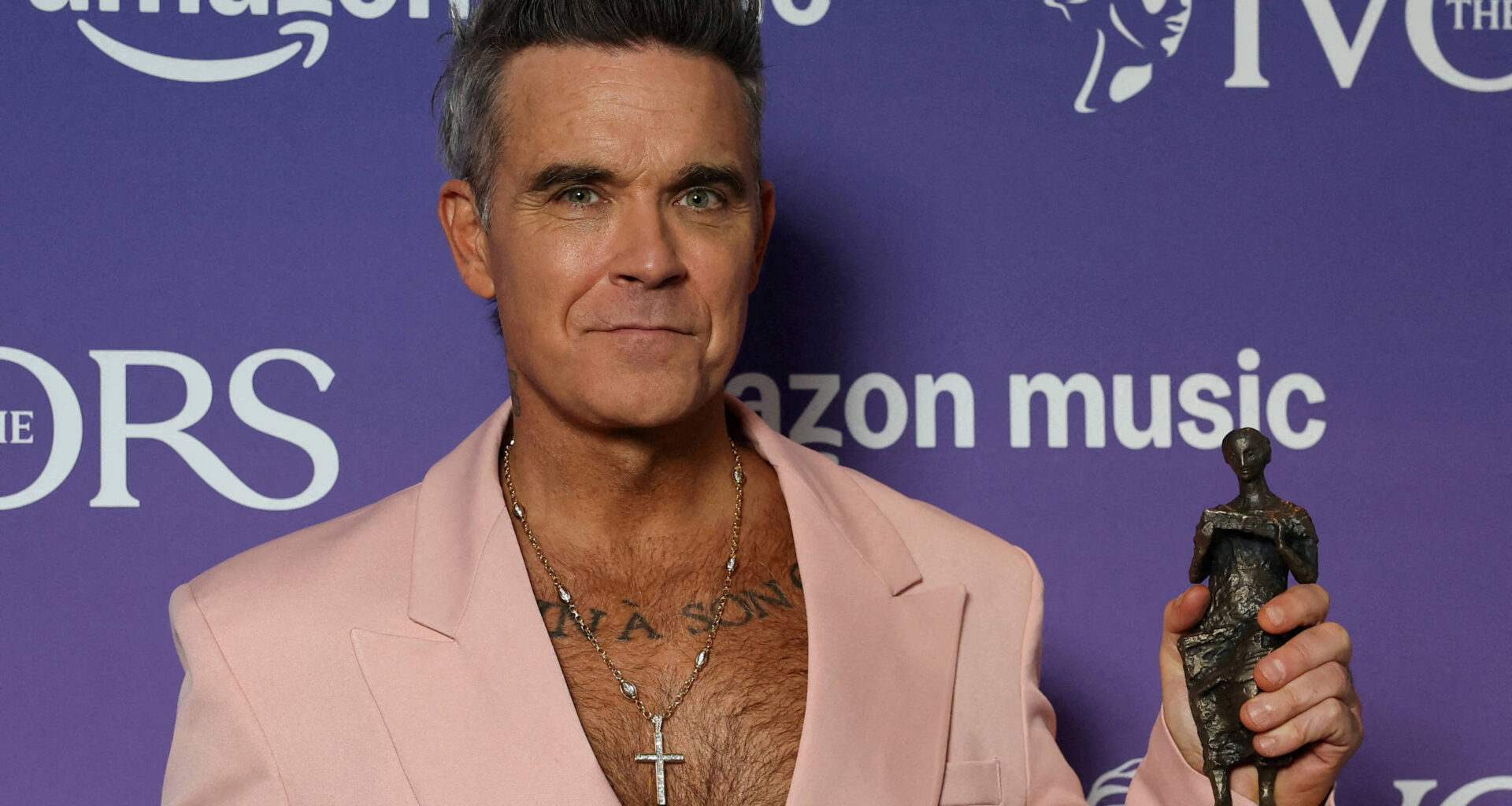 Robbie Williams: Músico britânico diz estar ficando cego - 18/11/2025 - Ilustrada