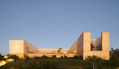 Praia do Canal Nature Resort / Atelier Bugio