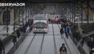 Matosinhos. Mulher fica presa debaixo do metro – Observador