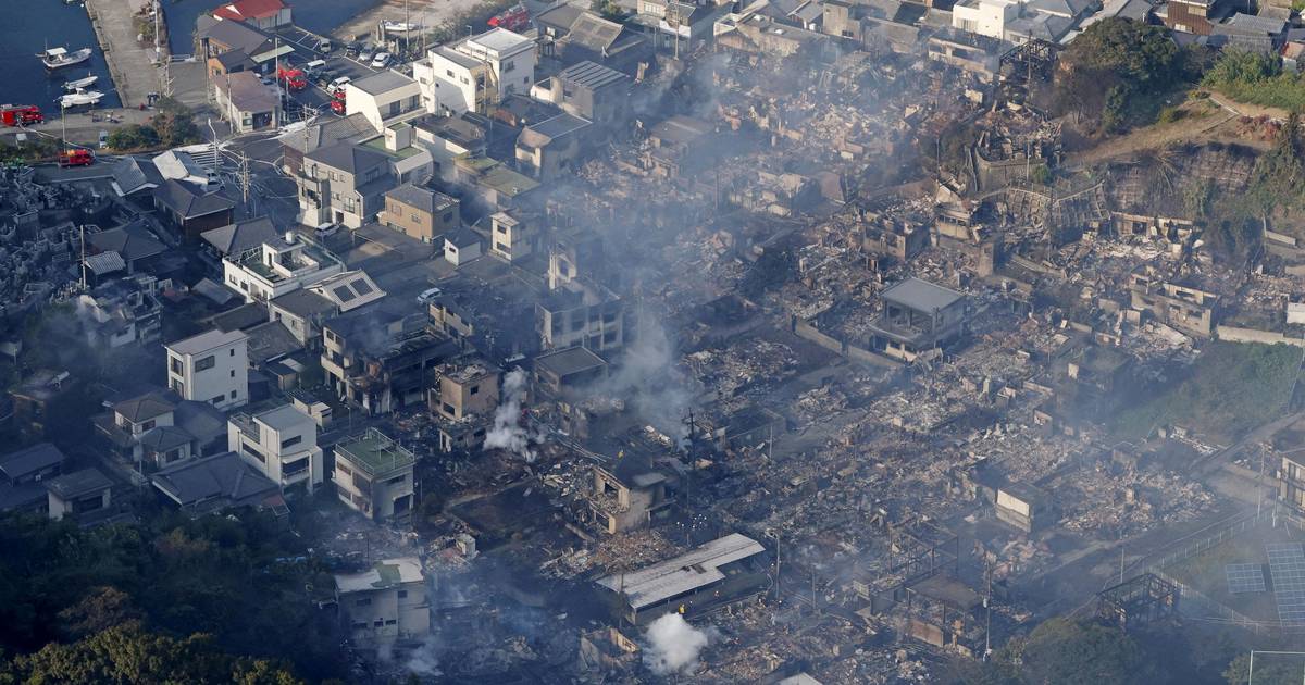 Incêndio provoca uma morte e afeta mais de 170 edifícios no Japão