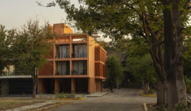 Edifício Sabines 242 / Grado Studio