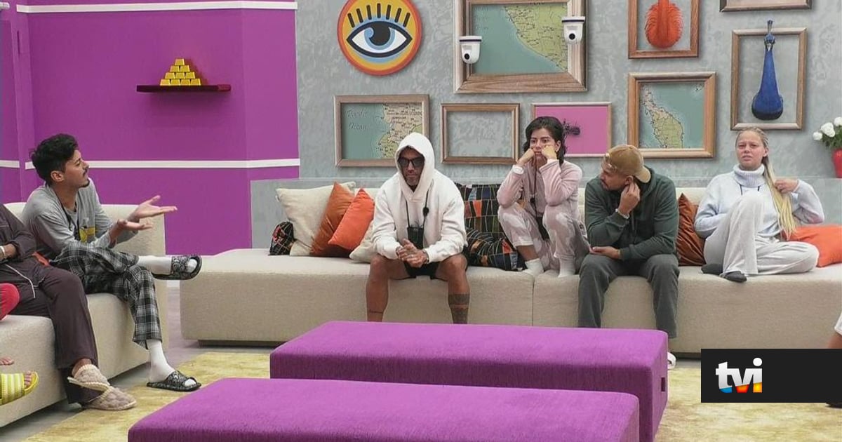 Penalização pesada! Concorrentes têm discussão matinal e a Voz castiga todos - Secret Story